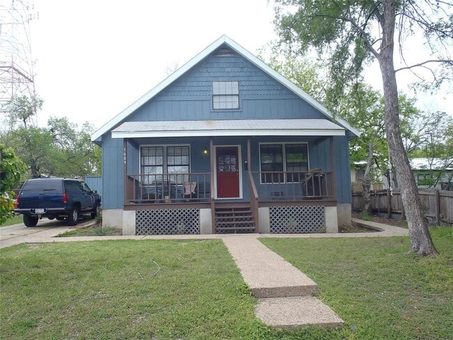 property at 1609 W 11th St