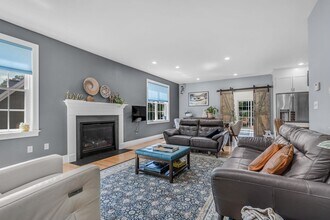 130 Black Horse Pl in Concord, MA - Building Photo - Building Photo