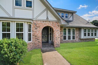 4735 Charade Dr in Houston, TX - Foto de edificio - Building Photo