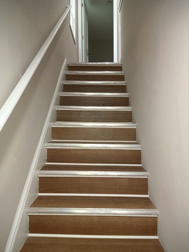 1115 Dudley Ave, Unit #2 in Utica, NY - Building Photo - Building Photo