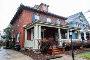 1347 Union St in Schenectady, NY - Building Photo