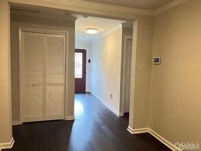 15 Barnett Pl in Piscataway, NJ - Building Photo - Building Photo