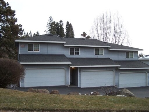 property at 805 NW Saginaw Ave