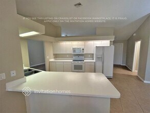619 SE 18th St in Cape Coral, FL - Foto de edificio - Building Photo