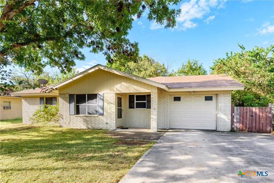 224 Skyview Ave in New Braunfels, TX - Building Photo