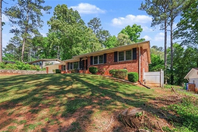 3582 Cloudland Dr in Stone Mountain, GA - Building Photo - Building Photo