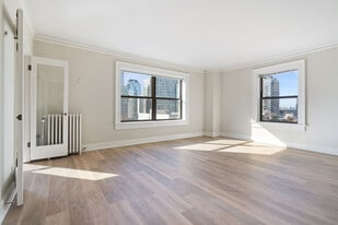 The Marlborough in Seattle, WA - Building Photo