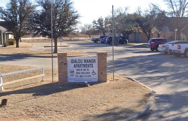 property at 610 W 8th St