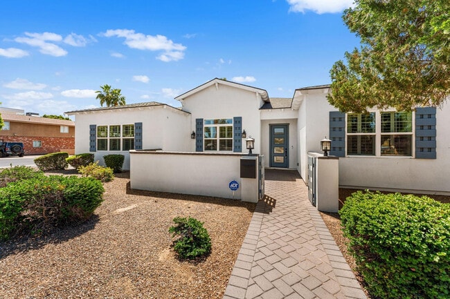 4145 E Campbell Ave in Phoenix, AZ - Building Photo - Building Photo