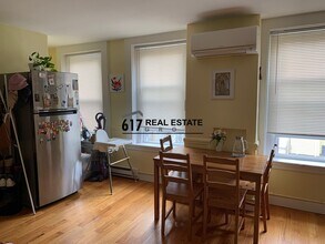 14 Holmes St in Boston, MA - Building Photo - Building Photo