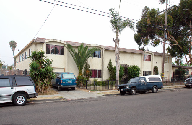 Garfield Apartments in Oceanside, CA - Building Photo - Building Photo