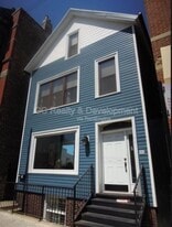 2227 N Clybourn Ave in Chicago, IL - Building Photo