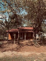 7046 Camp St in Azle, TX - Building Photo