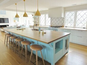 75 Mill Hill Ln in East Hampton, NY - Foto de edificio - Building Photo