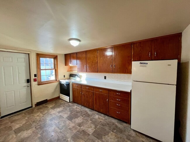 property at 114 S 2nd Ave