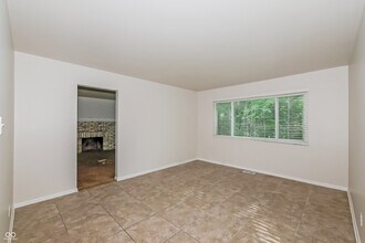3131 Acoma Dr in Indianapolis, IN - Building Photo - Building Photo