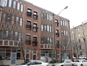 River West Condos in Chicago, IL - Building Photo - Building Photo