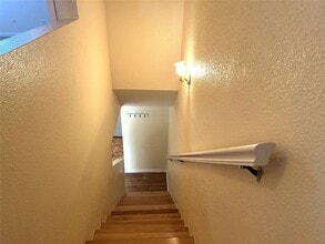 8405 Wilcrest Dr in Houston, TX - Building Photo - Building Photo