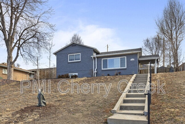 1010 Newton St in Denver, CO - Building Photo - Building Photo