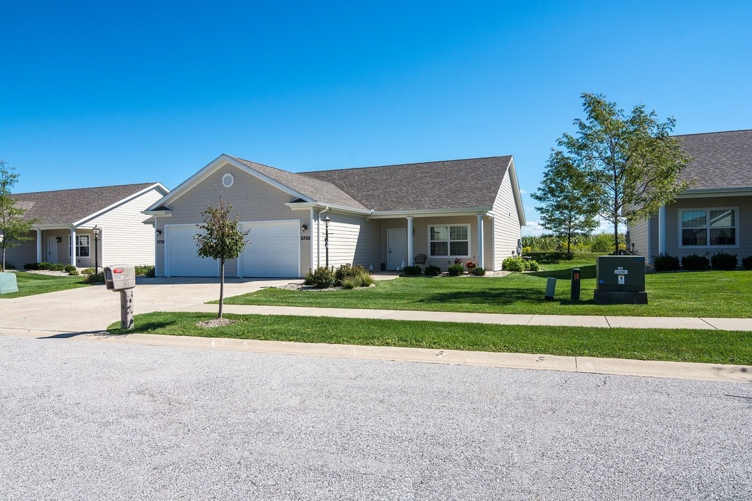 Rittenhouse Village At Portage Senior Living in Portage, IN - Building Photo