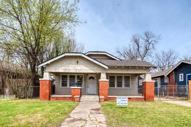 2327 NW 16th St in Oklahoma City, OK - Building Photo - Building Photo