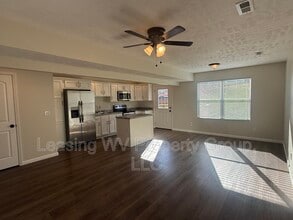 359 Orch Pk Rd in Hurricane, WV - Building Photo - Building Photo