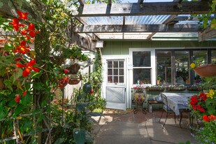 5500 Nicasio Valley Rd in Nicasio, CA - Building Photo