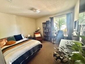 819 Adams Terrace in Davis, CA - Building Photo - Building Photo
