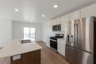 276 Glencoe Dr in Lehi, UT - Building Photo - Building Photo