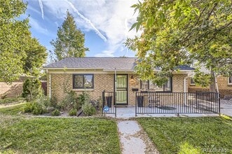 2832 Pontiac St in Denver, CO - Building Photo - Building Photo