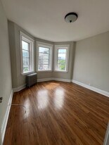 10 Aberdeen St, Unit 39 in Boston, MA - Building Photo