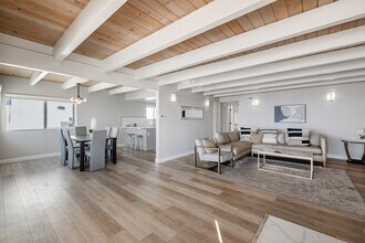 Strand 5 in Manhattan Beach, CA - Foto de edificio - Interior Photo