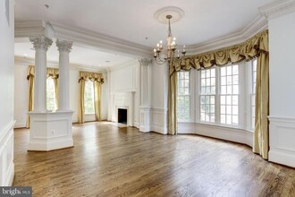 7233 Addington Dr in McLean, VA - Building Photo - Building Photo