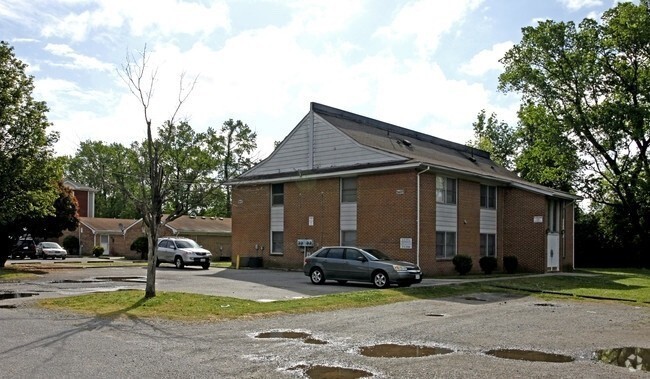 property at 3607 Gum Rd