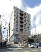 Tireno Towers in Hackensack, NJ - Foto de edificio - Building Photo