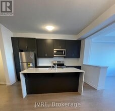 5158 Zionkate Ln in Mississauga, ON - Building Photo - Building Photo