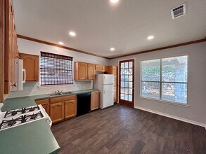 4710 Sojourner St in Austin, TX - Building Photo - Building Photo