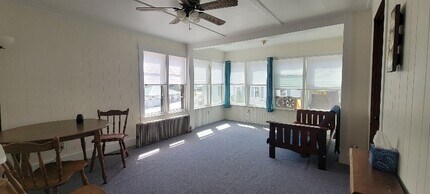 361 Lakeside Ave, Unit 2 in Laconia, NH - Building Photo - Building Photo