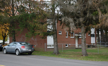 belleview apartment in North Syracuse, NY - Building Photo - Building Photo