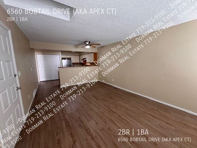 6560 Bobtail Dr in Colorado Springs, CO - Foto de edificio - Building Photo