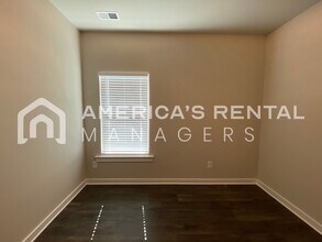 460 Ridgeview Cir in Jemison, AL - Building Photo - Building Photo