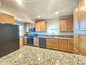 1922 E 18th Ave, Unit I203 in Spokane, WA - Building Photo - Building Photo