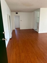 852 Lorraine Blvd in Los Angeles, CA - Building Photo - Building Photo