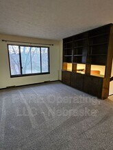 14028 Madison Cir in Omaha, NE - Building Photo - Building Photo