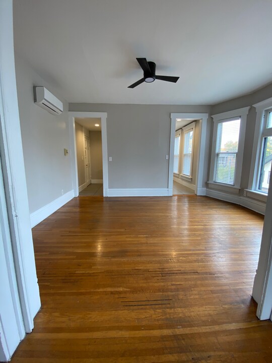 259 W 4th Ave in Columbus, OH - Building Photo