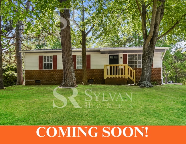property at 607 Elizabeth Dr