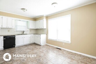 1001 Sequoia Dr in Lewisville, NC - Foto de edificio - Building Photo