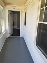 19 Circular Ave, Unit 19 in Pittsfield, MA - Foto de edificio - Building Photo