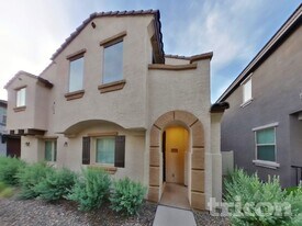 12576 W Lindbergh Dr in Peoria, AZ - Building Photo