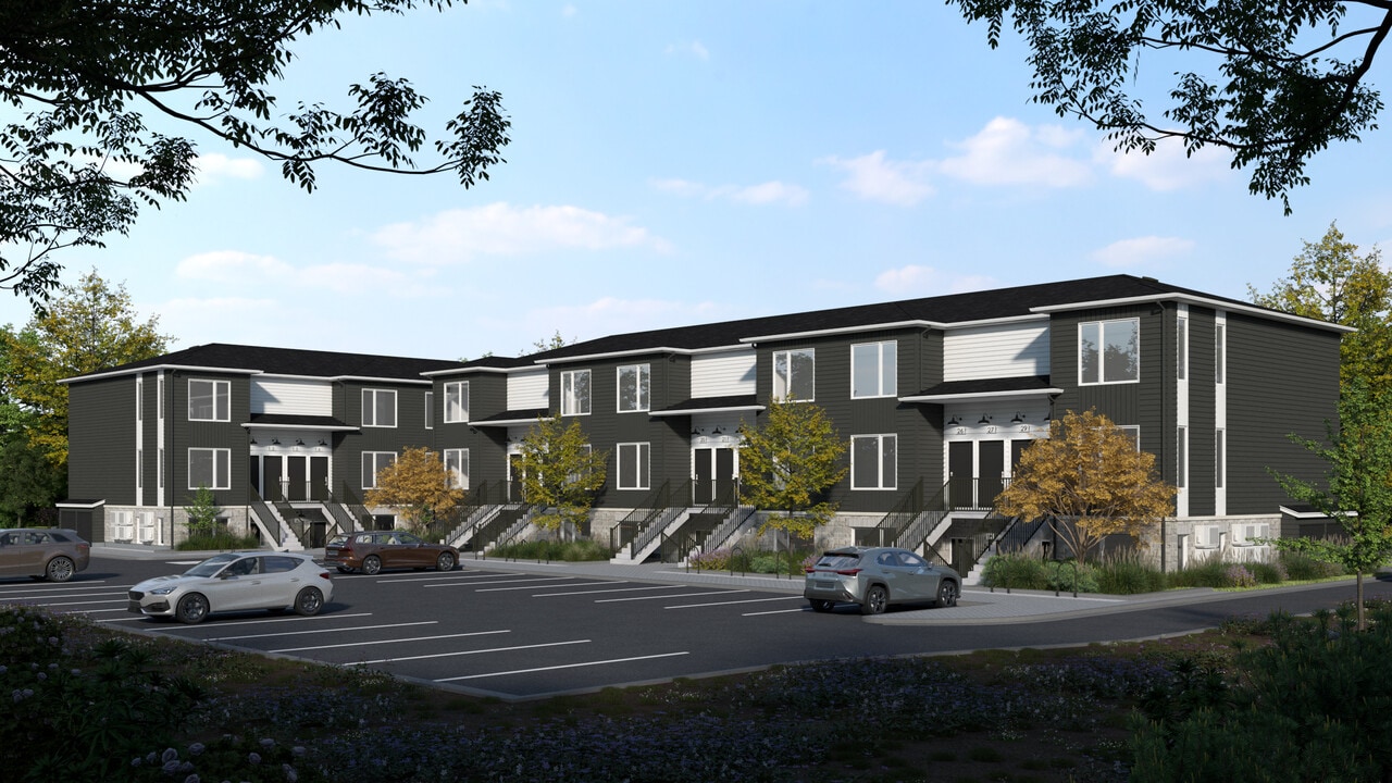 192 Erie St in Port Colborne, ON - Building Photo